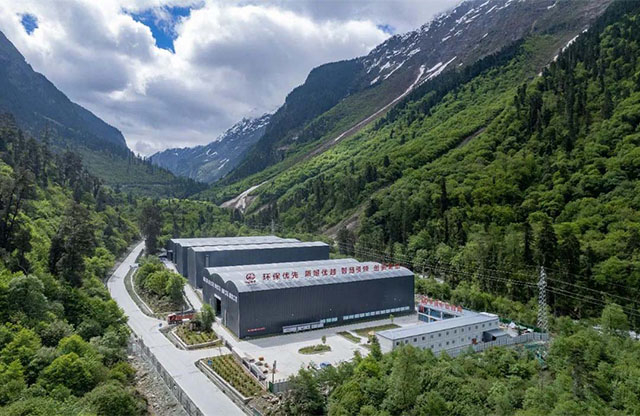 屹立“世界屋脊”｜联盟彩票123闪电官方网入口设备为高原地区基础设施建设添能蓄势
